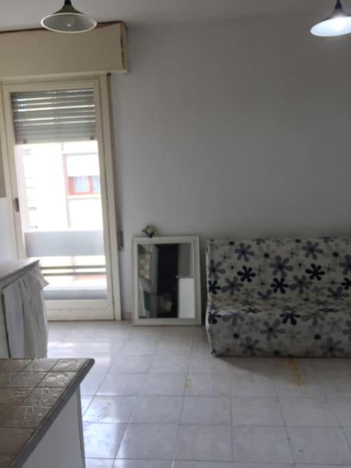 Ferienwohnung Mami In Centro Lido di Ostia Exterior foto